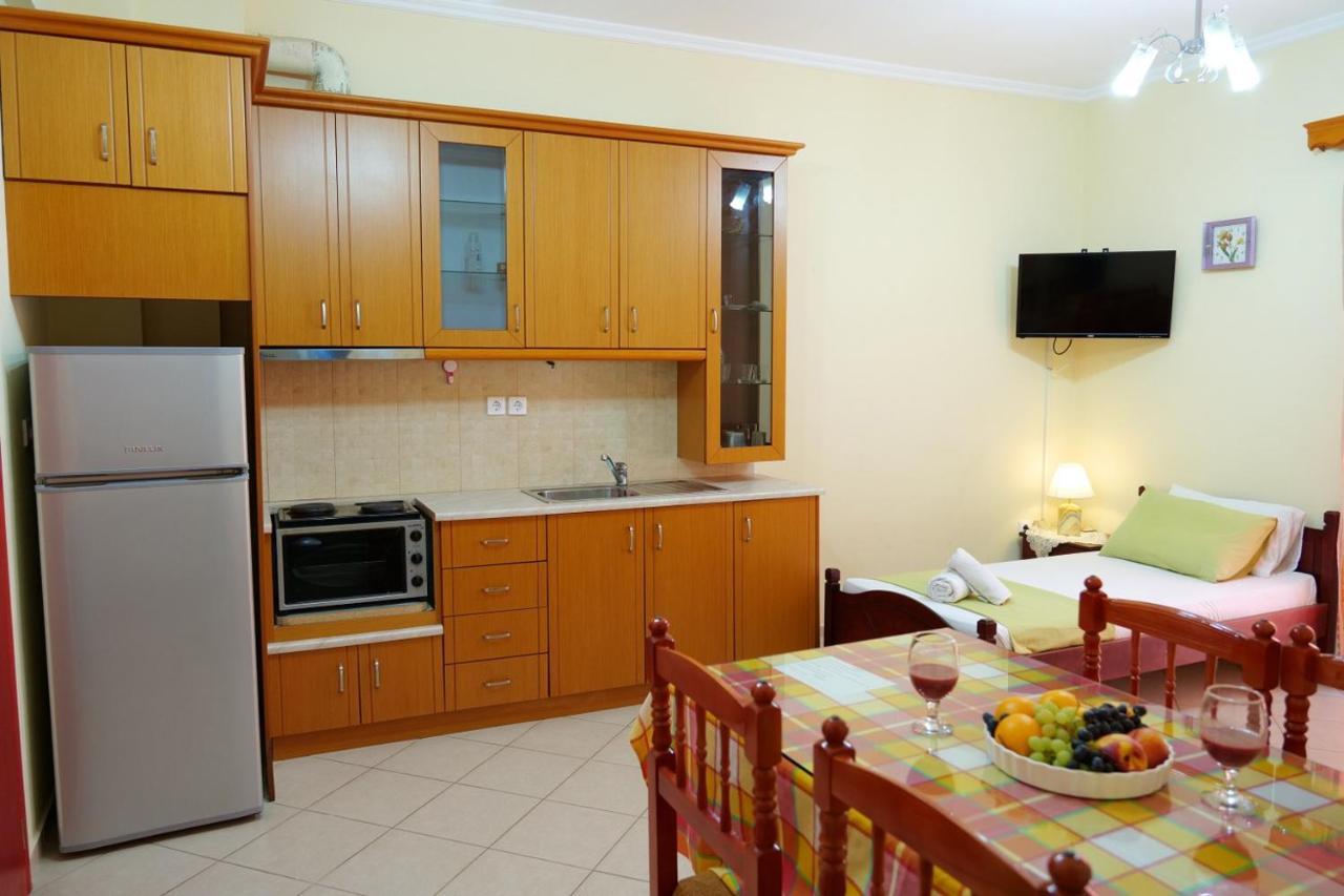 Miracle Apartments Saranda Exterior photo